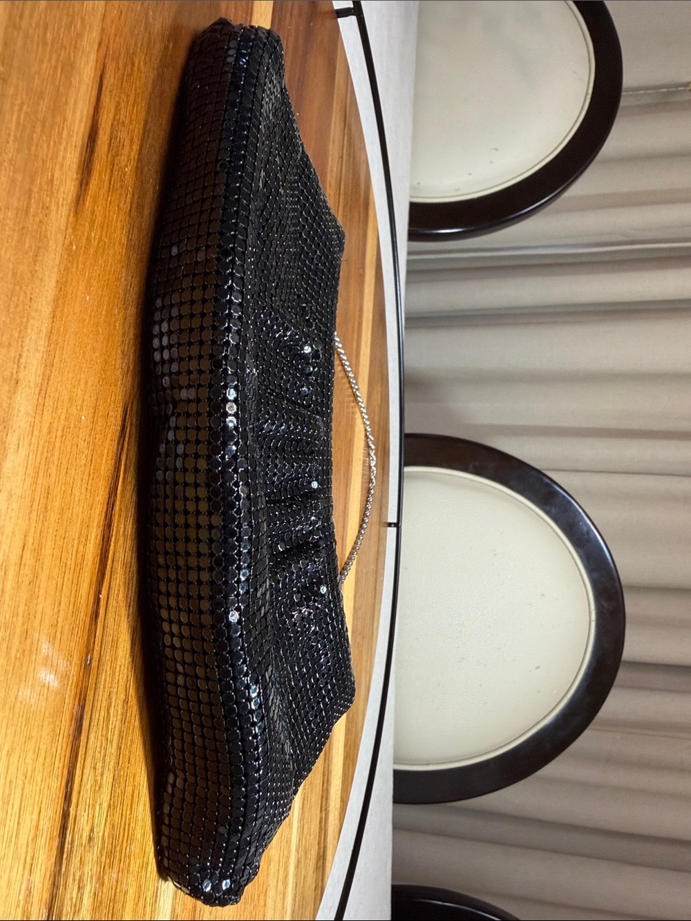 Black Cache clutch bag - Picture 3 of 10